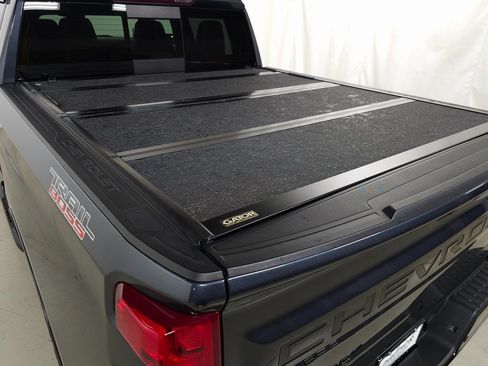 Used 2021 Chevrolet Silverado 1500 LT Trail Boss w/ Convenience Package II image 9