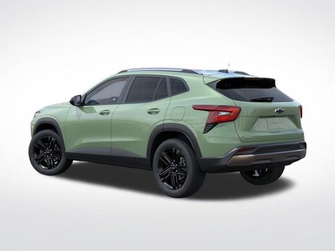 New 2026 Chevrolet Trax ACTIV w/ Sunroof Package FWD image 3