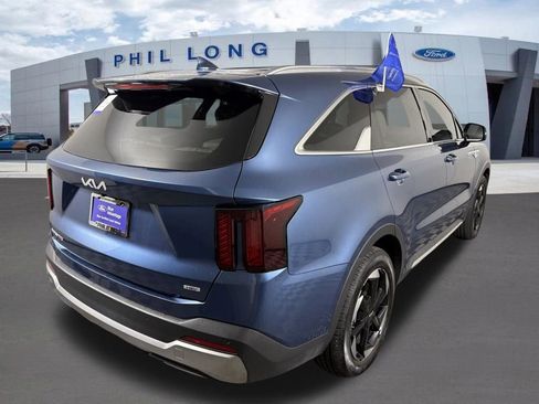 Used 2025 Kia Sorento EX FWD image 7