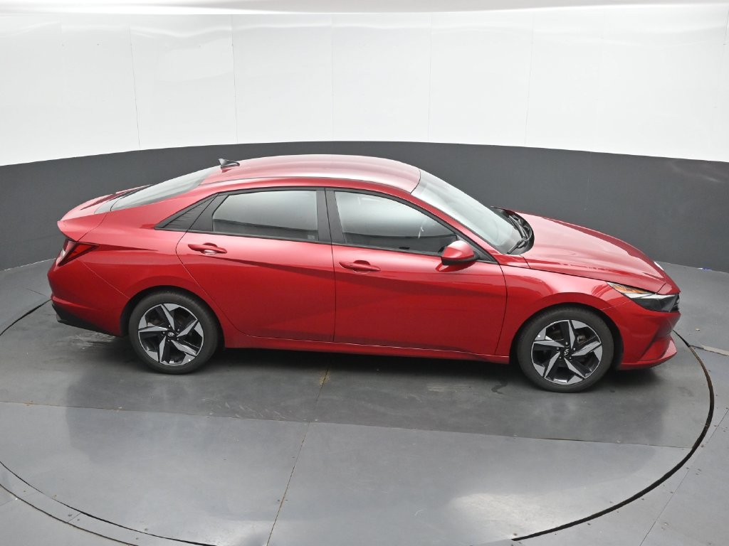 Used 2023 Hyundai Elantra SEL w/ Convenience Package FWD image 25