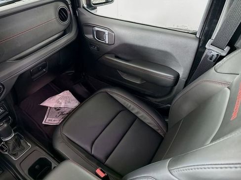 Used 2024 Jeep Wrangler Rubicon w/ Convenience Group image 22