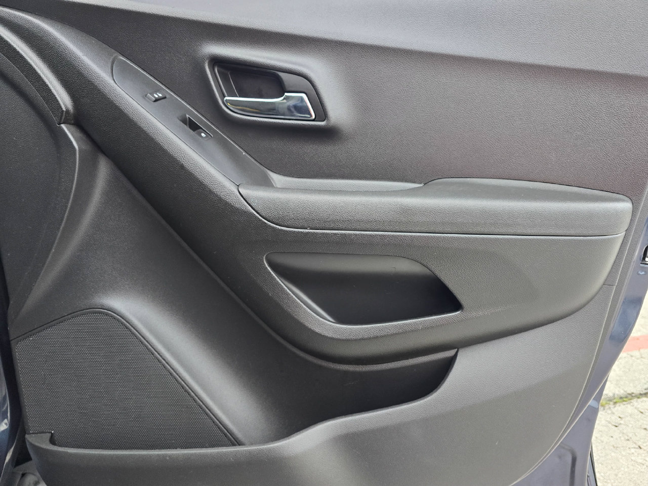Used 2019 Chevrolet Trax LT FWD image 28
