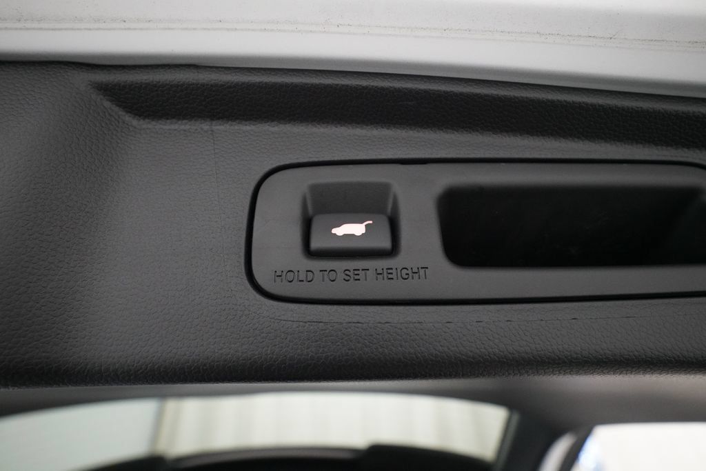 Certified 2025 Honda CR-V Sport-L image 15