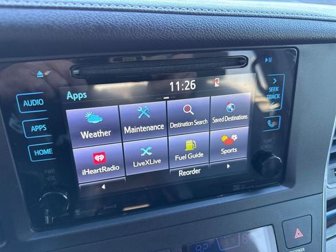 Used 2016 Toyota Sienna XLE Premium image 27