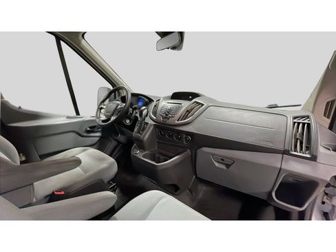 Used 2019 Ford Transit 250 148 Medium Roof RWD image 18