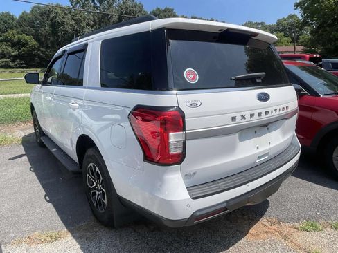 Used 2022 Ford Expedition XLT RWD image 5
