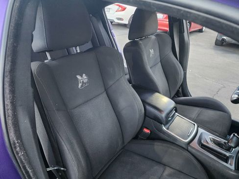 Used 2018 Dodge Charger R/T Scat Pack image 14