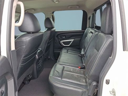 Used 2019 Nissan Titan PRO-4X w/ Pro-4x Convenience Package image 7