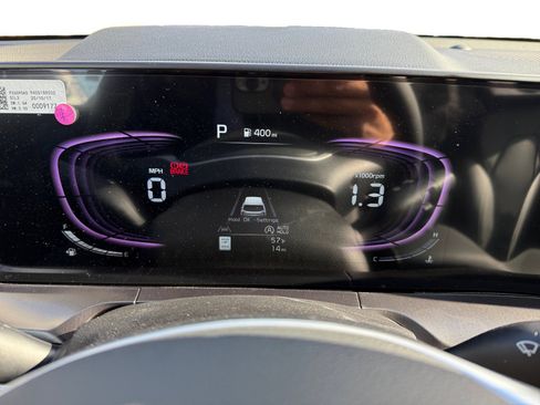 New 2025 Kia Telluride S image 11