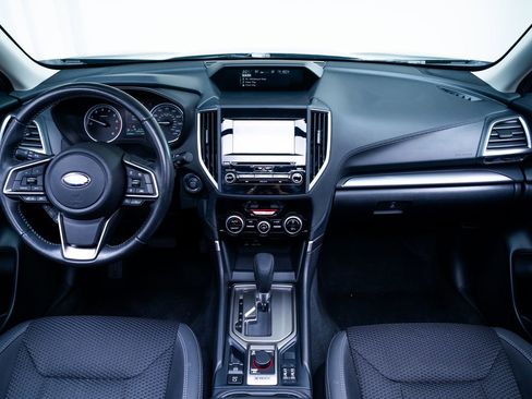 Used 2019 Subaru Forester Premium AWD/4WD image 9