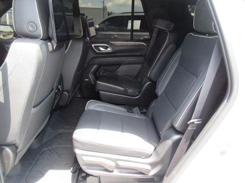 Used 2023 Chevrolet Tahoe Premier w/ Advanced Technology Package RWD image 37