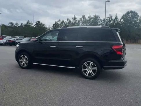 Used 2023 Ford Expedition Limited image 28