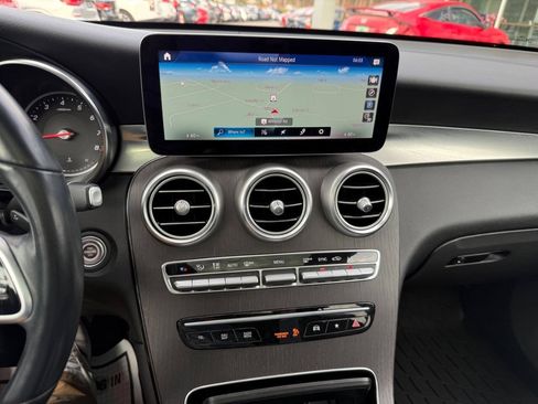 Used 2022 Mercedes-Benz GLC 300 4MATIC image 20