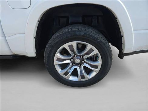 Used 2020 RAM 1500 Limited AWD/4WD image 9