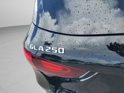 Certified 2025 Mercedes-Benz GLA 250 image 33