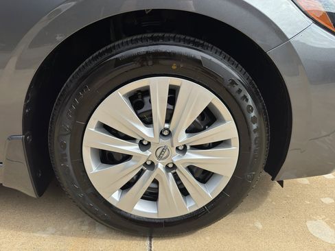 New 2025 Nissan Sentra S image 11