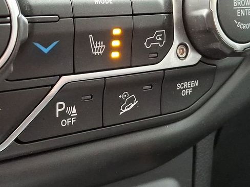 Used 2020 Jeep Wrangler Unlimited Sahara image 27