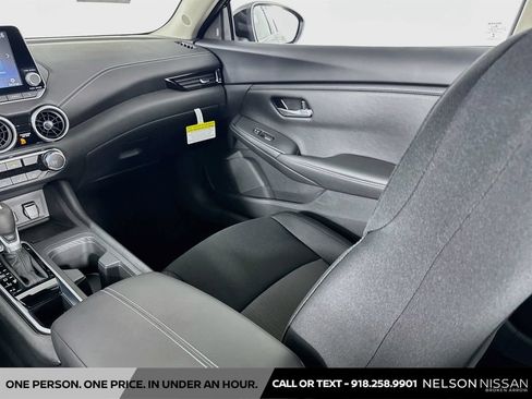 Certified 2025 Nissan Sentra SV FWD image 21