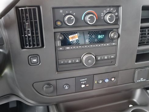 New 2025 GMC Savana 3500 Extended w/ Driver Convenience Package image 17