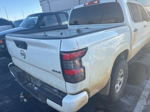 Used 2024 Nissan Frontier S image 3