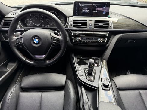 Used 2018 BMW 330i Sedan RWD image 19