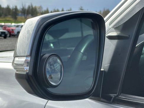 Used 2021 Toyota Tacoma TRD Off-Road image 50