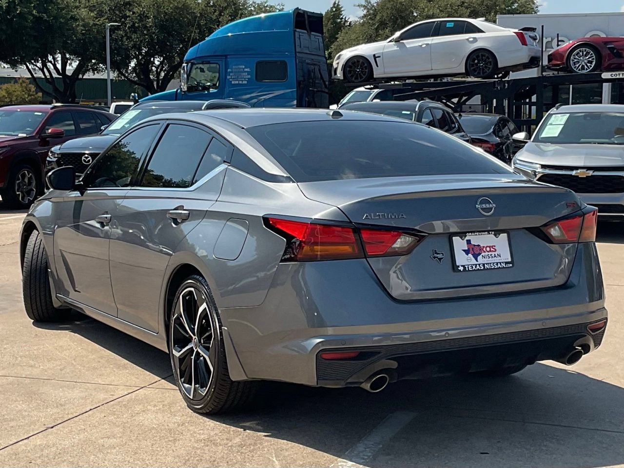 Used 2024 Nissan Altima 2.5 SR FWD image 6