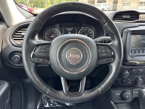 Used 2020 Jeep Renegade Altitude AWD/4WD image 27