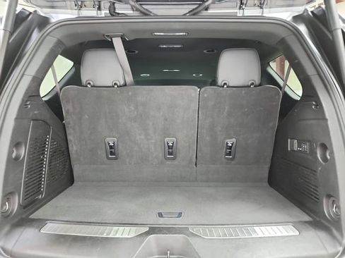 Used 2025 GMC Yukon Denali RWD image 46