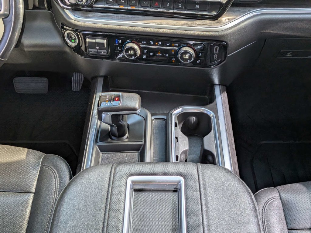 Used 2022 Chevrolet Silverado 1500 LTZ AWD/4WD image 17