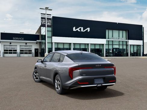 New 2026 Kia K4 FWD image 5