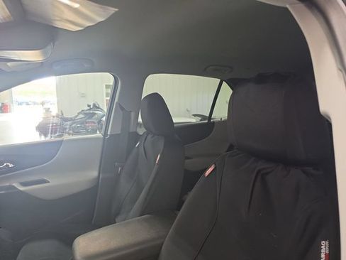 Used 2024 Chevrolet Equinox LS w/ LS Convenience Package FWD image 15