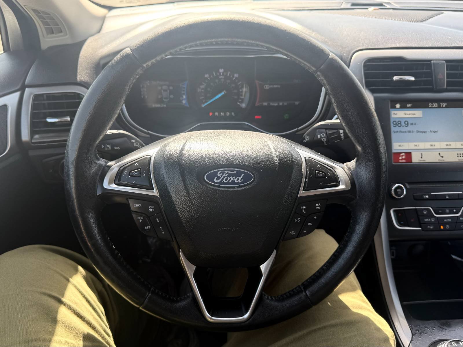 Used 2018 Ford Fusion SE w/ Equipment Group 602A FWD image 20