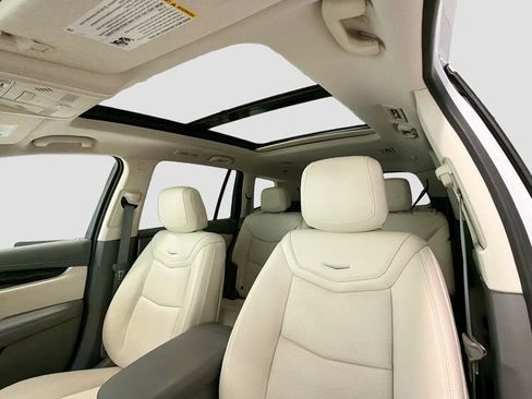 Used 2024 Cadillac XT6 Premium Luxury w/ Technology Package AWD/4WD image 20
