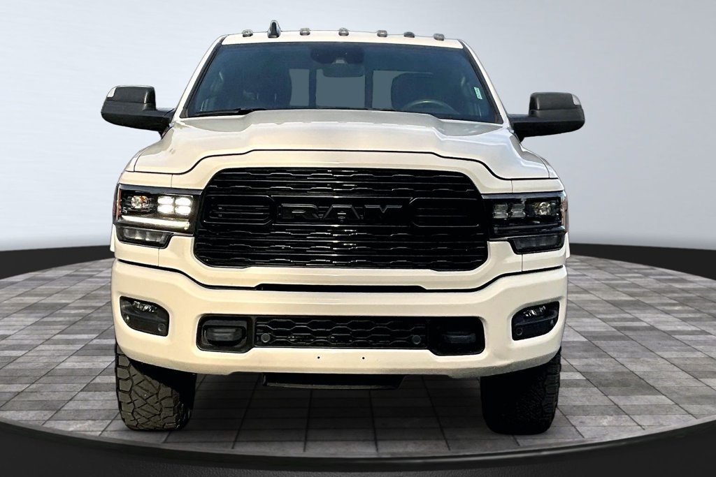 Used 2022 RAM 2500 Limited AWD/4WD image 2