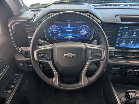 Used 2024 Chevrolet Silverado 1500 LT Trail Boss w/ Convenience Package II AWD/4WD image 23