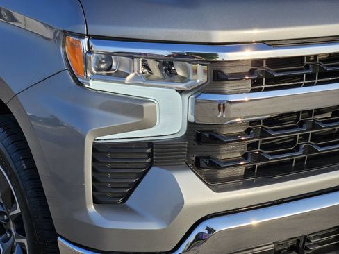 Certified 2025 Chevrolet Silverado 1500 LT AWD/4WD image 10