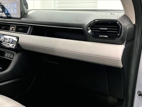 Used 2023 Honda Pilot EX-L image 16