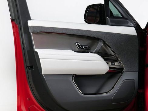 New 2026 Land Rover Range Rover Sport SE image 26