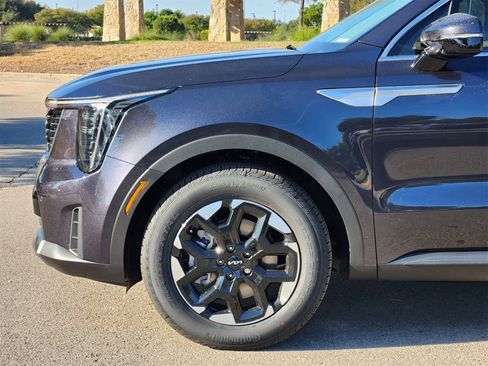 New 2026 Kia Sorento S image 7