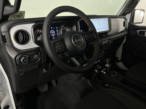 Used 2024 Jeep Wrangler Sport S image 21