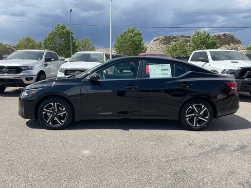 New 2025 Nissan Sentra SV w/ Trunk Package image 2