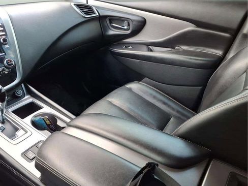 Used 2023 Nissan Murano SL w/ SL Moonroof Package image 12