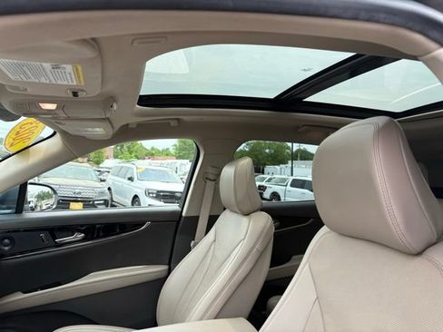 Used 2023 Lincoln Nautilus Reserve w/ Luxury Package AWD/4WD image 16