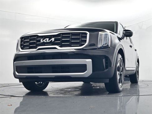 New 2025 Kia Telluride S image 39