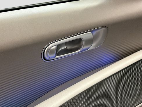 Used 2024 Hyundai Ioniq 6 SEL image 15