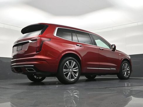 Used 2020 Cadillac XT6 Premium Luxury FWD image 29