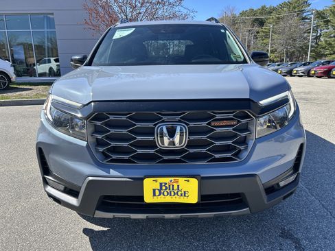 Used 2023 Honda Passport TrailSport image 2
