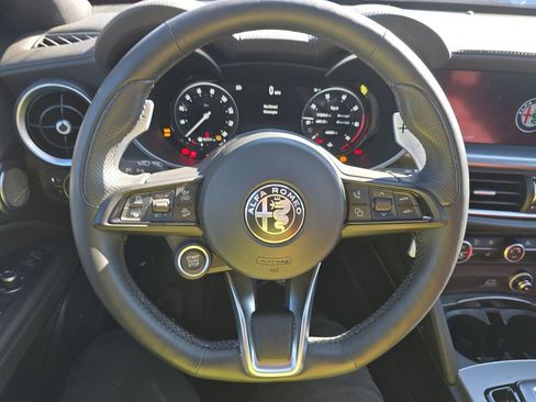 Used 2024 Alfa Romeo Stelvio Veloce AWD/4WD image 5