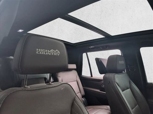Used 2023 Chevrolet Tahoe High Country AWD/4WD image 20